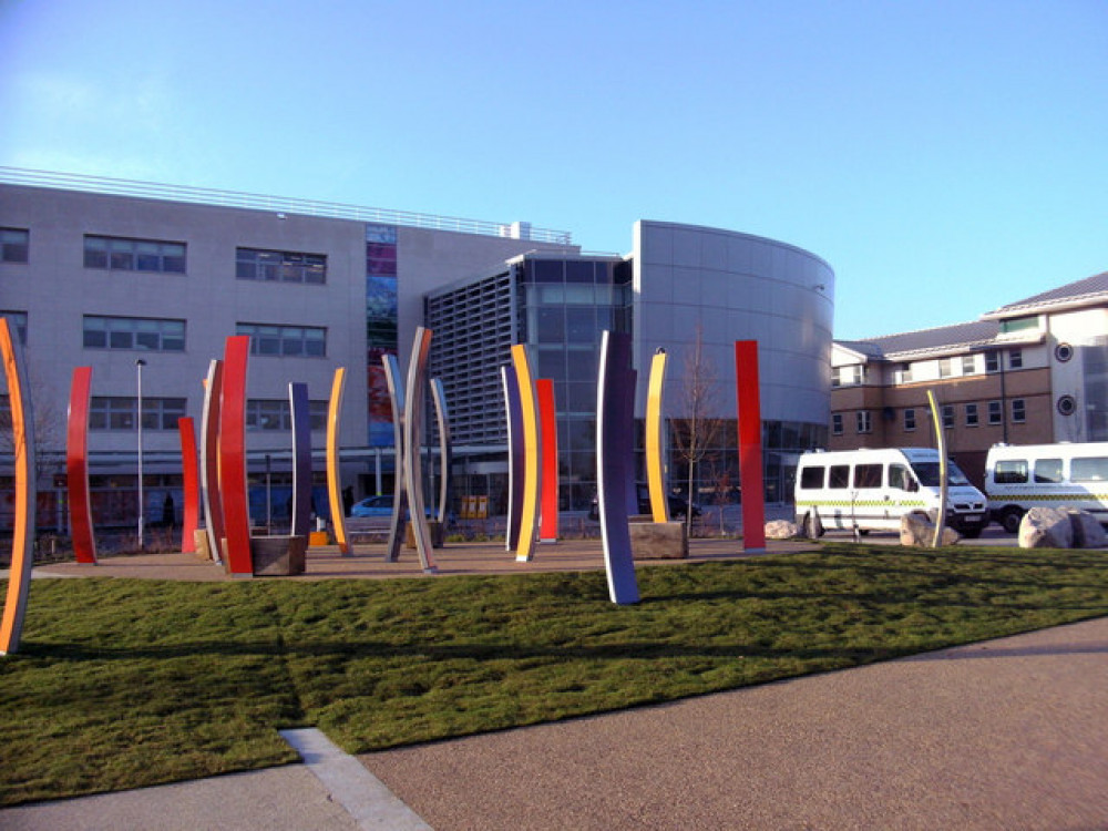 Entrance to Broomfield Hospital. (© Peter Stack - geograph.org.uk/p/2240850)