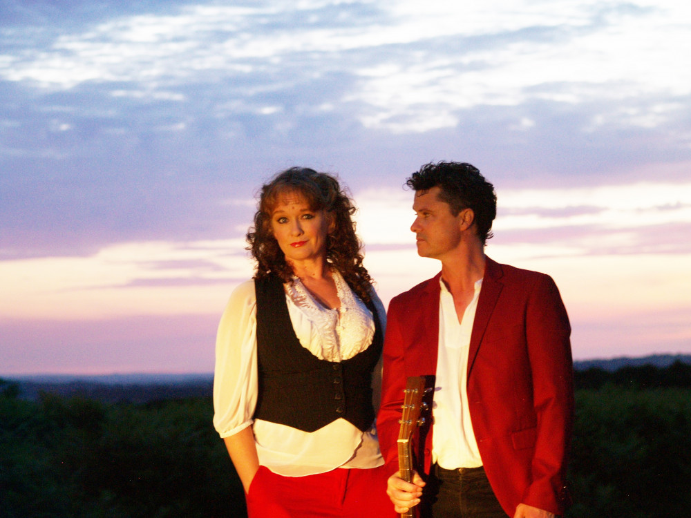 Kathryn Roberts & Sean Lakeman Kathryn Roberts & Sean Lakeman