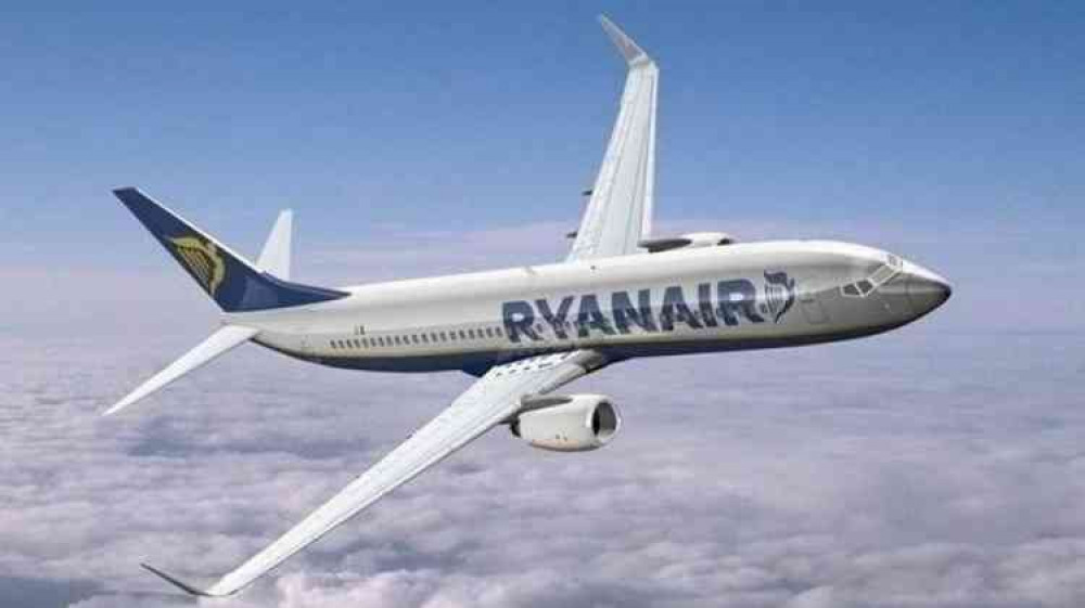 Ryan air customer service staff slammed