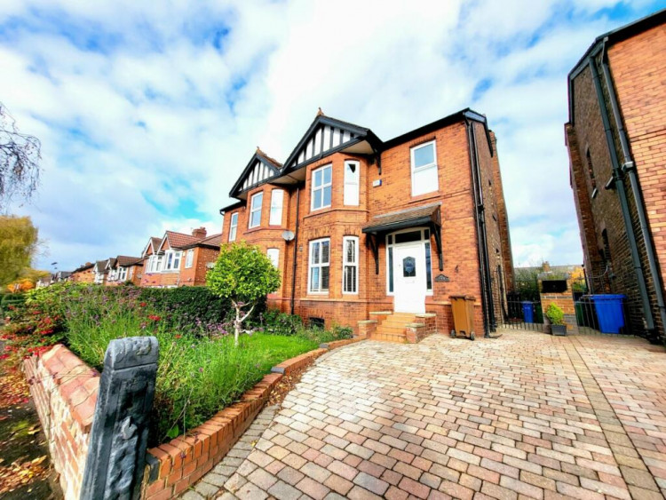 Julian Wadden presents this Edgeley Road property - a spacious, well-presented home, boasting original period features with a contemporary edge (Image - Julian Wadden)