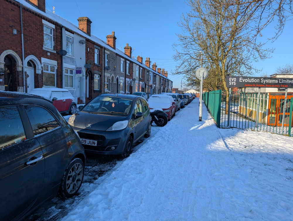 Mountford Street in Burslem doesn't have a grit bin and gritters are unable to access the road (LDRS).