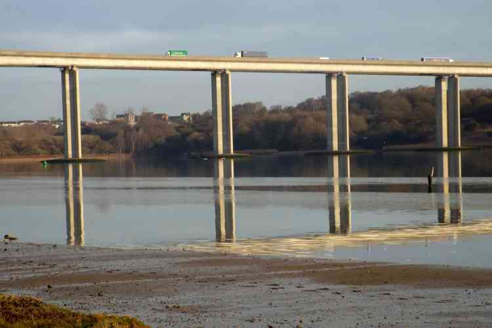 Traffic chaos caused when the Orwell Bridge is shut