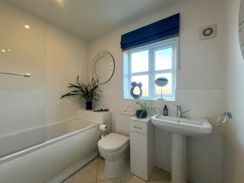 The main family bathroom (Credit: Stephenson Browne)