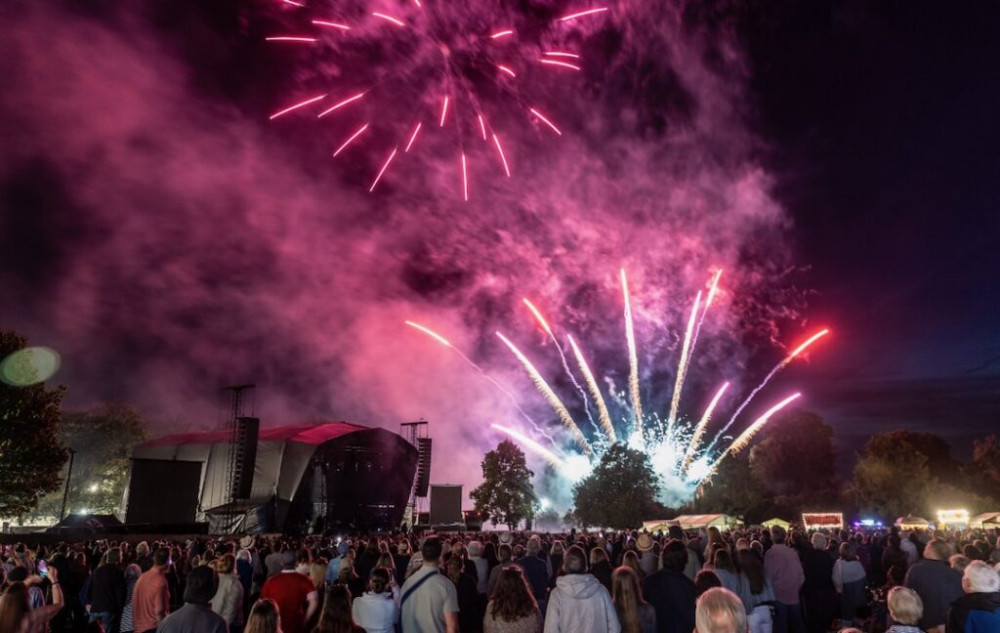 Glastonbury Abbey Extravaganza 2025: Headline act The Script, ticket prices, camping options, and event information.