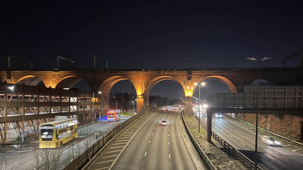 The M60 will be closed between J27 and J1 overnight (10pm-6am) every night from 17 February until 2 March, as part of viaduct restoration works (Image - Network Rail)