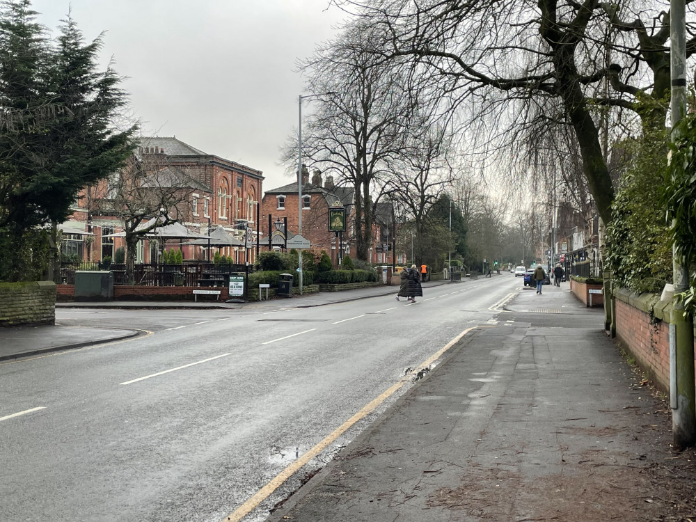 Traffic signals will be installed at Heaton Moor Rd junction while works take place from Jan 27, lasting 10 weeks (Image - Google Maps)