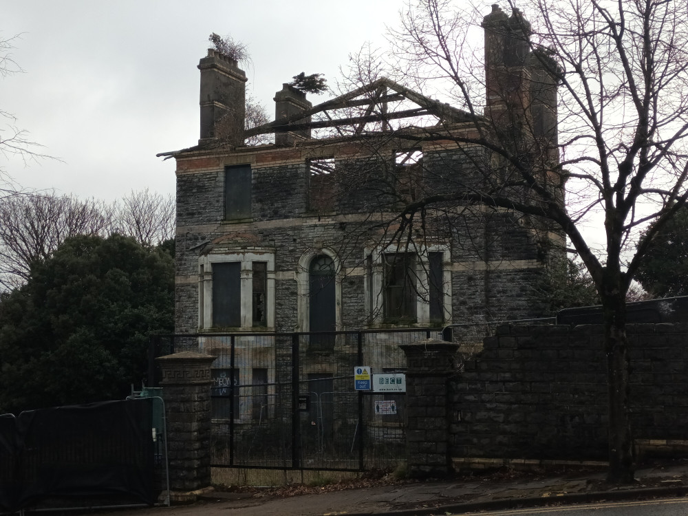 Building experts have recommended the partial demolition of Normandy House in Penarth, which has deteriorated over the years.