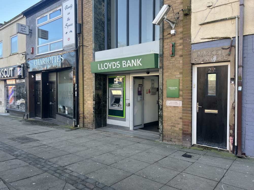 Lloyds, in Tunstall, will close in March 2026 (Nub News).