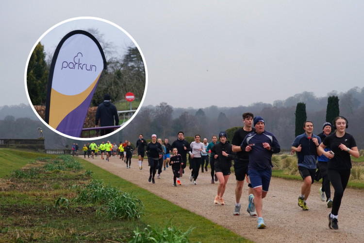 The weekly event welcomed hundreds of people walking, jogging or running around the gardens (via Nub News). 