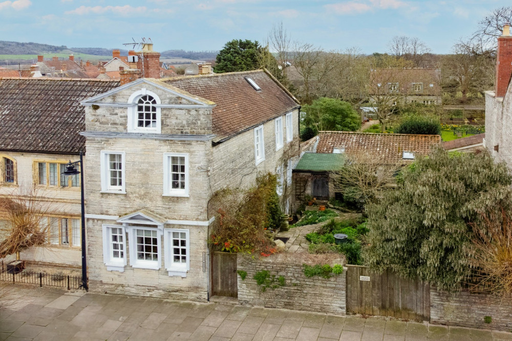 A charming Georgian home in the heart of Somerton, full of period character and potential—on the market with Sandersons Wells.