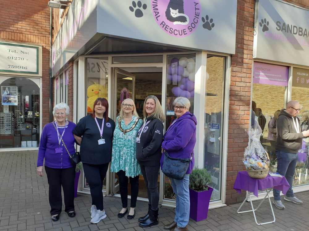 The then Mayor, former Sandbach town councillor Kathryn Flavell, at the opening of the charity's shop in George's Walk. (Photo: Nub News) 