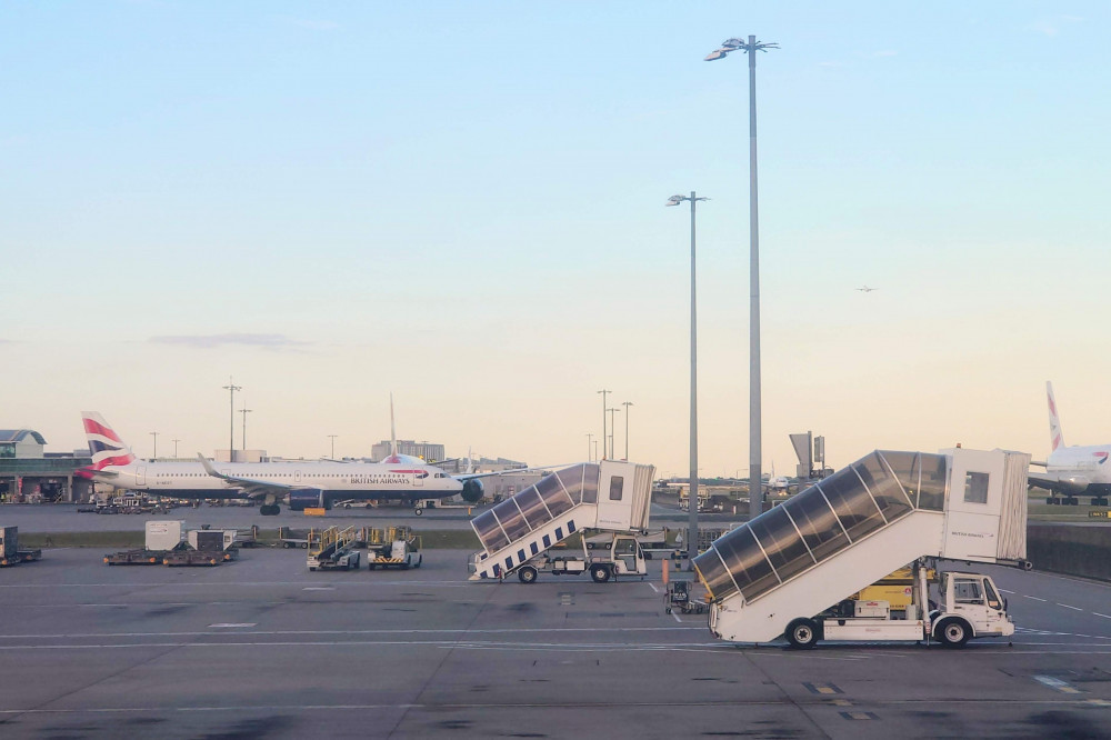 Workers cleaning British Airways' Heathrow offices will strike over pay from 25 to 28 February (credit: Nub News).