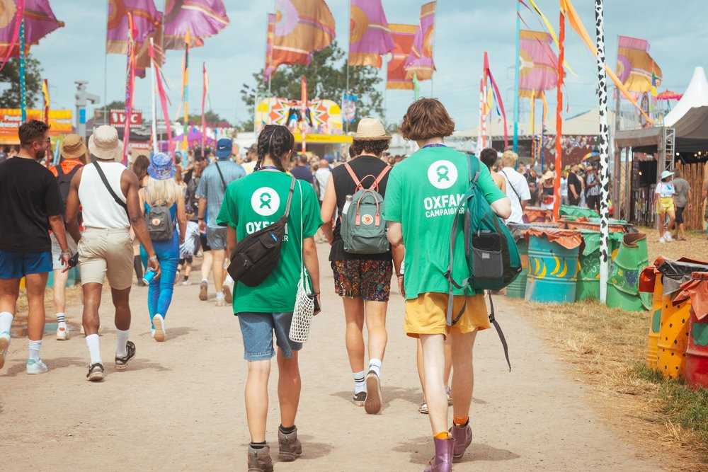 Oxfam seeks 9,000 festival volunteers for 2025; apply from 11 February. 