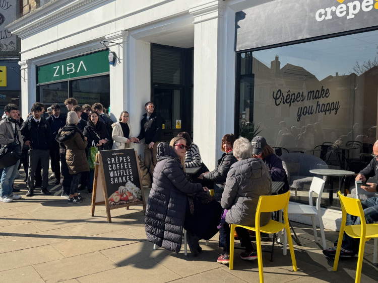 Crêpeaffaire Hitchin opens its doors 