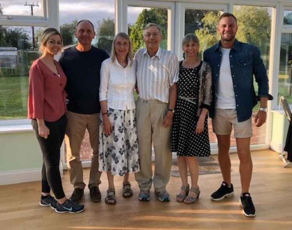 Ivor Barfield in the middle with with children and grandchildren, left from right, Helen, Terry, Donna, Kathryn and James