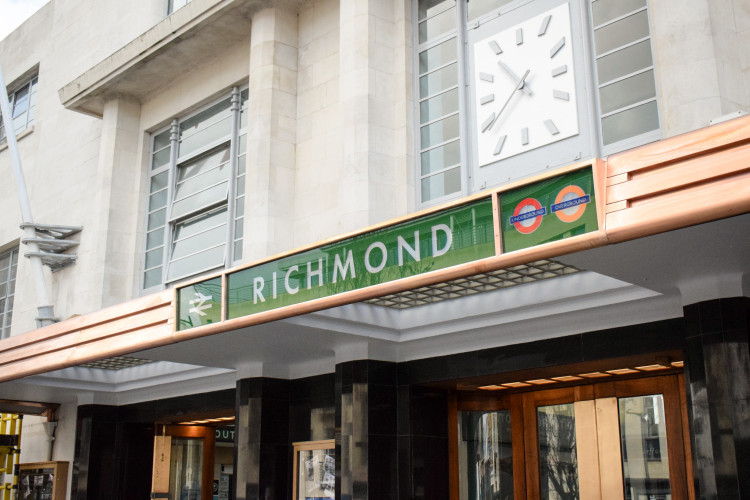 The new Art Deco-style Richmond station sign has been revealed (credit: SWR).