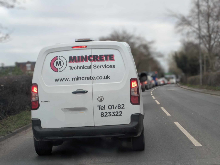 Traffic brought to a standstill in Congleton Road and Old Mill Road earlier today (Monday). (Photo: Nub News)  