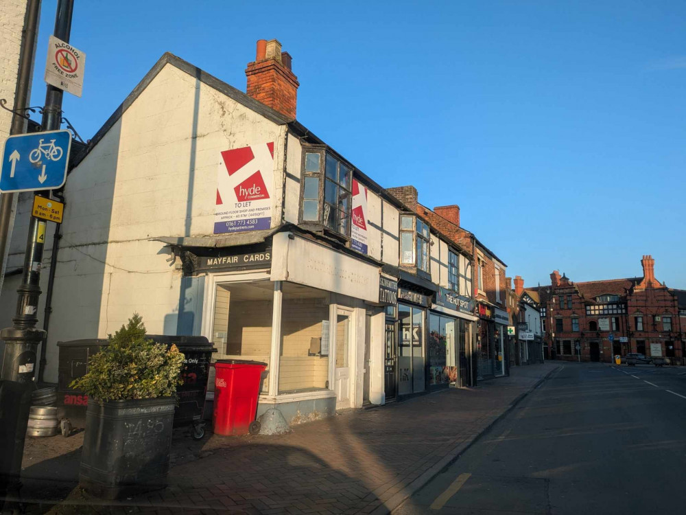 The former Sandbach Cards shop is up for rent. (Photo: Nub News)