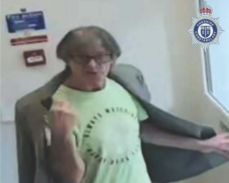 At around 3pm on Monday 10 March an unknown offender stole a sculpture worth around £1,800 from a gallery on St Michaels Row (Image via: Cheshire Constabulary)