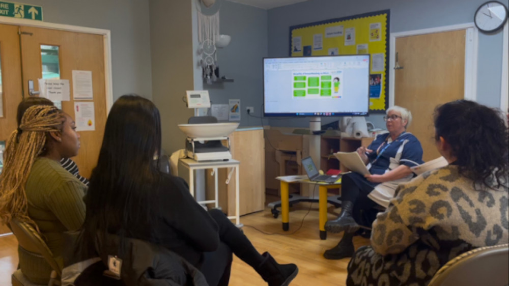 Parents at Tilbury Family Hub for an antenatal support session Parents at Tilbury Family Hub for an antenatal support session