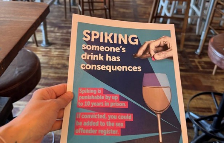 Police have been handing out anti-spiking kits to local pubs and bars (Credit: Macclesfield Police)