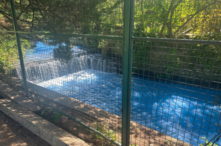 The River Dean has turned blue (Credit: Nub News)