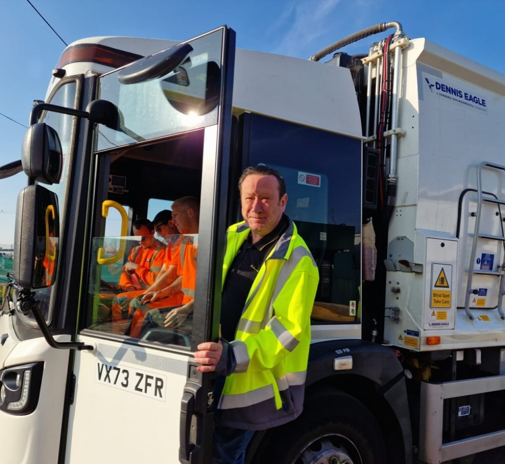Cllr Aidan McGurran with a bin crew Cllr Aidan McGurran with a bin crew