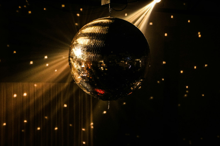 Disco for Grown Ups at Victoria Hall will take place on Friday 9th May (Photo: Honey Fangs via Unsplash)