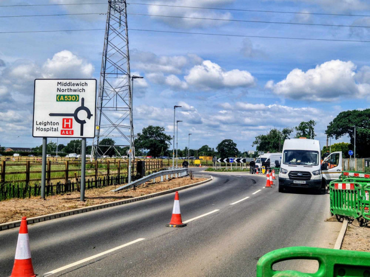 Multi-way traffic signals are in place on Flowers Lane, Leighton, until the end of May 14 (Ryan Parker).