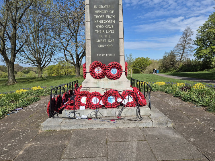 The damage caused to the fence around the memorial (image via Cllr Richard Dickson)