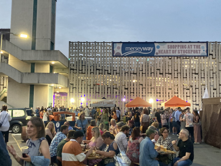 There is lots going on in and around Stockport this weekend, including an artisan market, a street party, Indian cuisine, and much more (Image - Nub News)