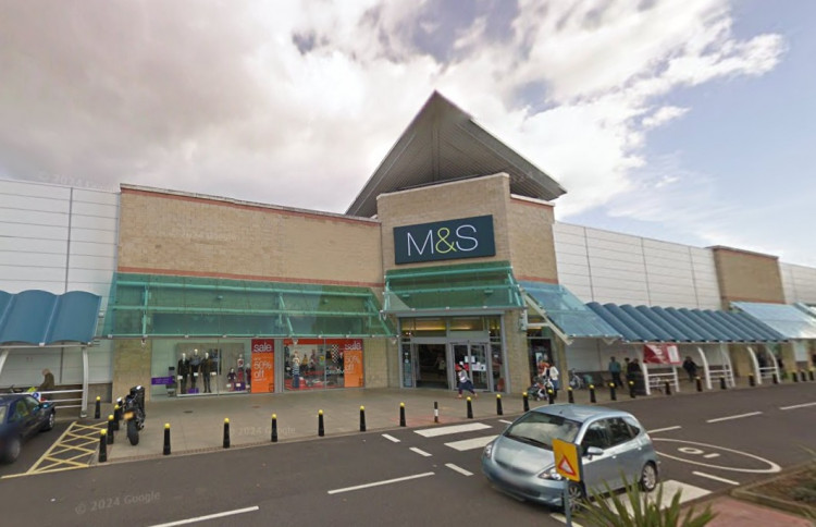 Kew Retail Park captured in 2009 (Credit: Google Maps)