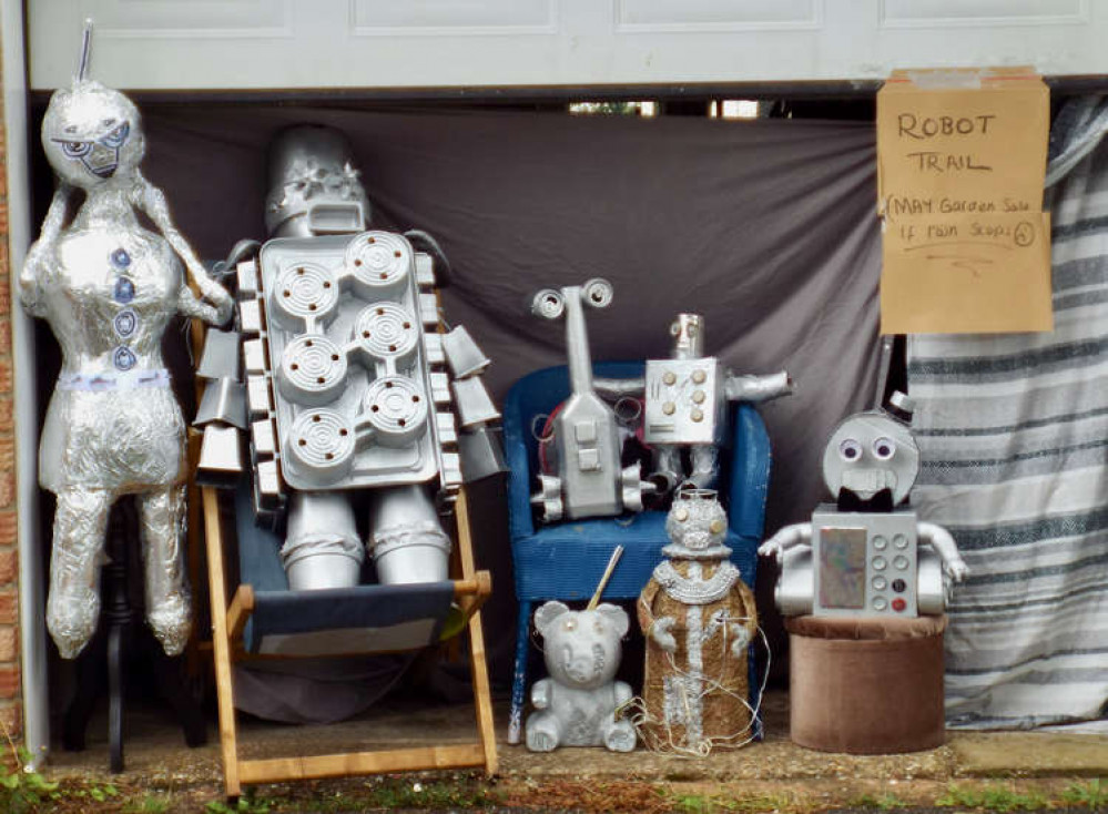 A family of fund raising robots in Great Harlings