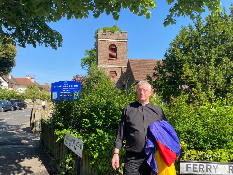 Teddington vicar, David Cloake is preparing to parachute jump 12,000ft to raise money to build vital facilities for Teddington’s much-loved community church (Image supplied)