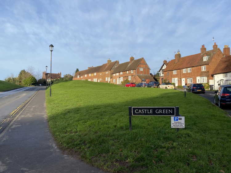 The incident took place on the corner of Castle Road and Clinton Lane (image by Nub News)