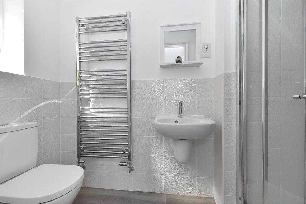 The en suite (Credit: Holden & Prescott) The en suite (Credit: Holden & Prescott)