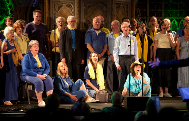 members of the copnay at a previous performance.