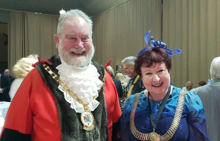 Cheshire East mayor David Edwardes with deputy Judy Snowball (Credit: LDRS)