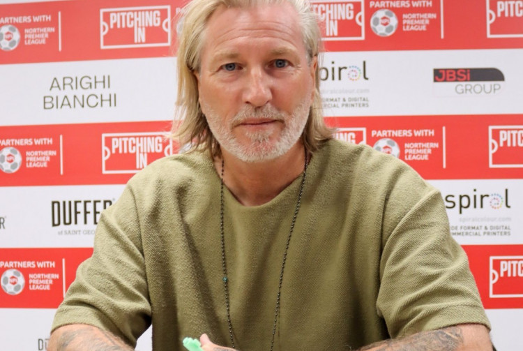 Robbie Savage has agreed a two-year extension with the Silkmen (Credit: Macclesfield FC)