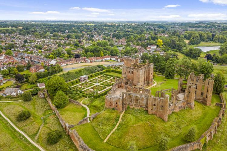 Latest data from HM Land Registry shows most expensive places to buy houses in Warwickshire (image by Julie Philpot Residential)