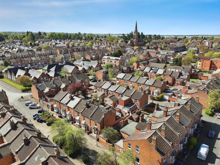 Latest data from HM Land Registry shows most expensive places to buy houses in Warwickshire (image by Complete Estate Agents)