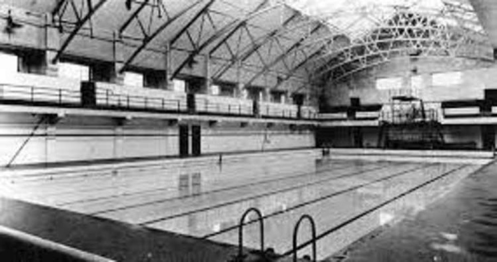 HMS Ganges swimming pool 1974 (Picture credit: contributed)