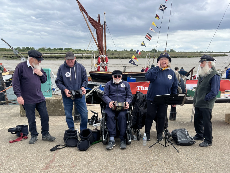 Maldon-based shanty crew - Mains’l Haul. (Credit: Thames Barge Sailing Trust)
