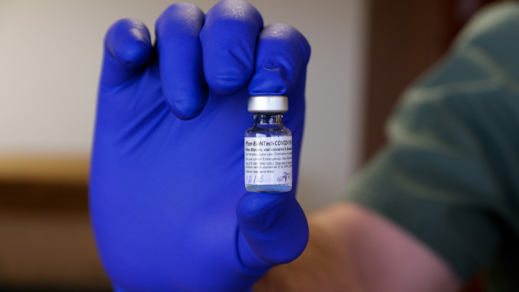 Shepton Mallet residents with weakened immune systems urged to get spring COVID-19 vaccine by 17 June (Unsplash)