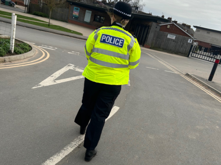 CSOs and Town Wardens carry out knife detection sweeps in Leamington this Knife Crime Awareness Week (images via James Smith) 