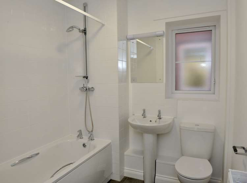 Bathroom in a new Queensland bungalow (Picture credit: Lucy Taylor)