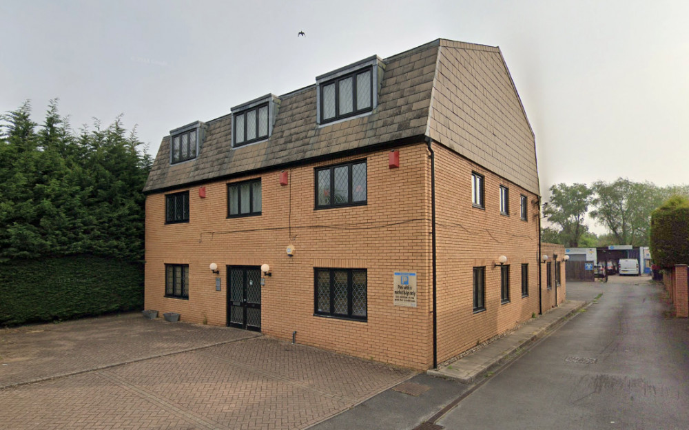 46 Uxbridge Road, Hampton Hill (credit: Google Maps). 46 Uxbridge Road, Hampton Hill (credit: Google Maps).