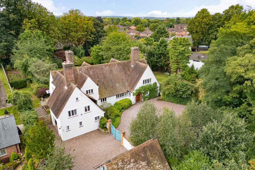Privacy is provided by numerous mature shrubs, hedging and trees (Thornley Groves) Privacy is provided by numerous mature shrubs, hedging and trees (Thornley Groves)