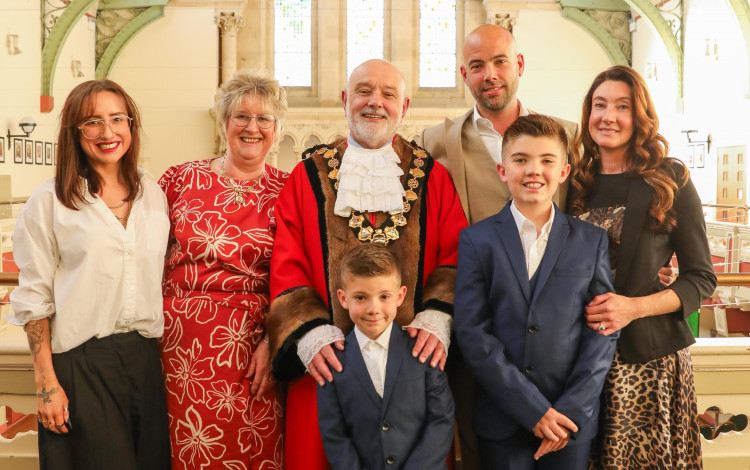 New Congleton Town Mayor Robert Brittain with family (Credit: CTC)
