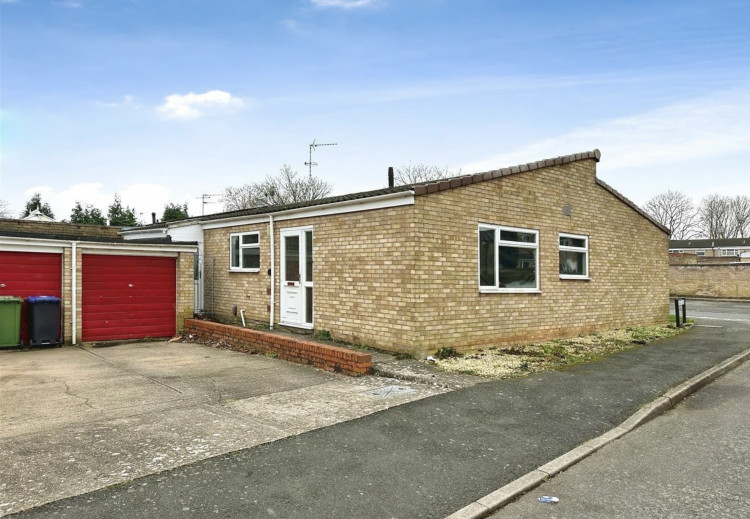 Link detached bungalow on Vermont Grove, Leamington Spa available for £310,000